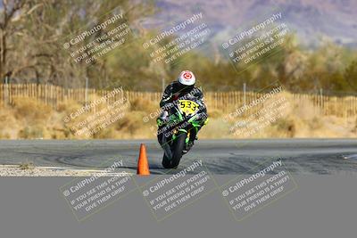 media/Jan-16-2022-CVMA (Sun) [[7f3d92989d]]/Race 3 Amateur Supersport Middleweight/